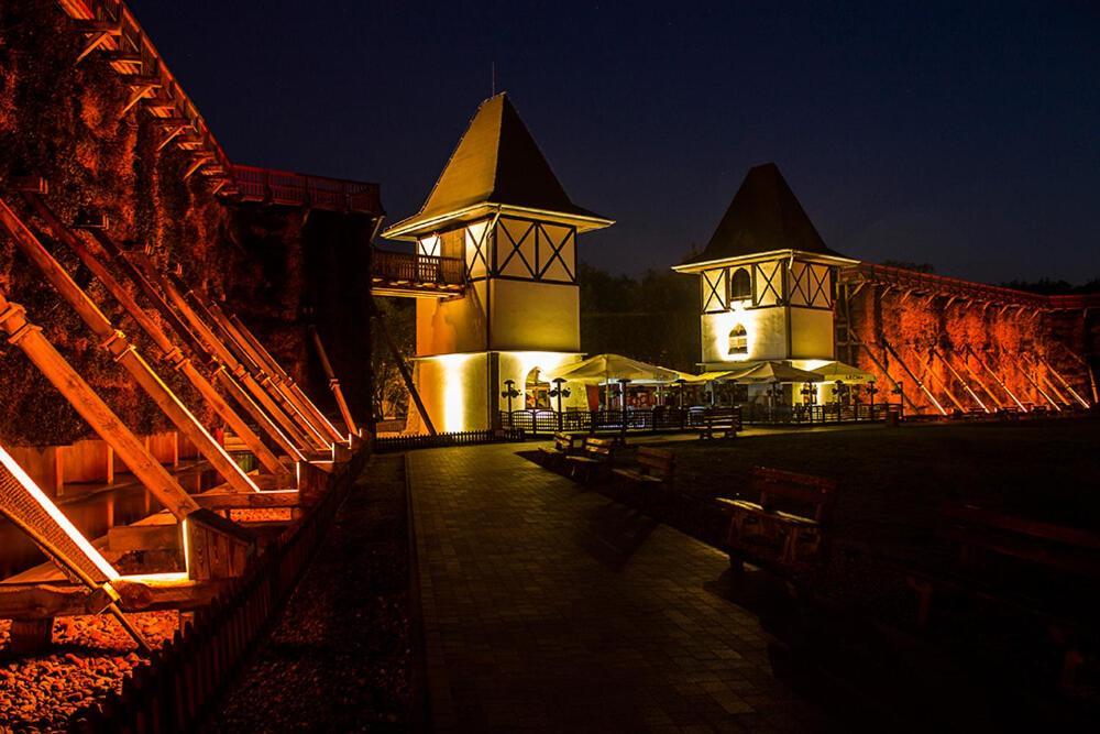 Rezydencja Pod Teznia & Spa Иновроцлав Экстерьер фото