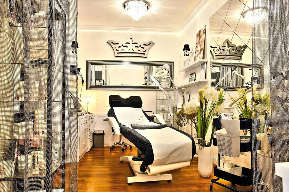 Rezydencja Pod Teznia & Spa Иновроцлав Экстерьер фото