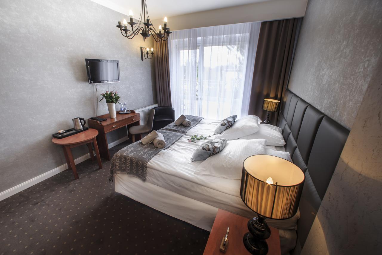 Rezydencja Pod Teznia & Spa Иновроцлав Экстерьер фото